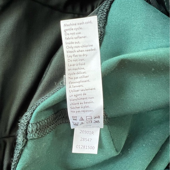 NWT SPANX Faux Patent Leather Leggings in Deep Green, size M - Picture 11 of 11